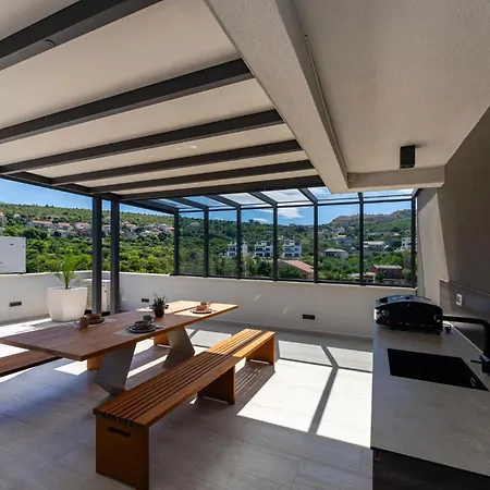 Sunset Pearl Luxury Penthouse *