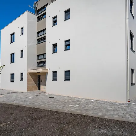 Karina Sunset - Luxury Near Sea Rovanjska